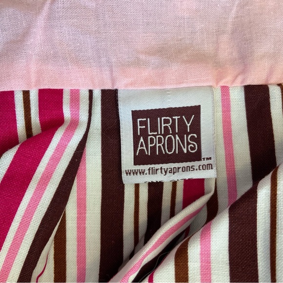FLIRTY APRONS RETRO LOOK PINK POLKA DOT CANDY STRIPE RUFFLE APRON - Picture 15 of 16